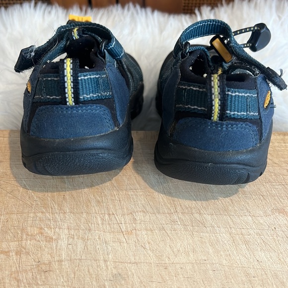 Keen Water Sandals - Picture 7 of 8